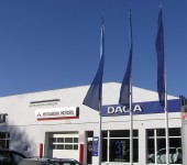 Petr Novotný (Dacia Banner fiberglass, Mitsubishi Banner hliník)